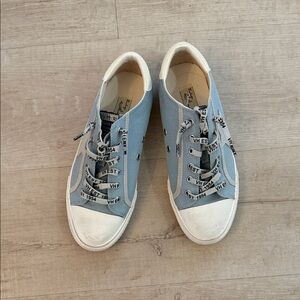 Vintage Havana Blue and White Casual Sneakers